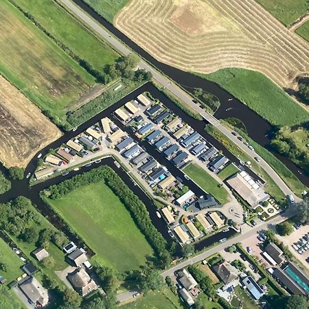 Wuivend Riet Gelegen Op Resort Venetie Giethoorn Eksteriør billede