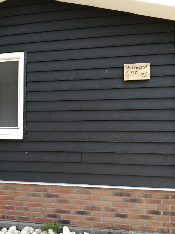 Wuivend Riet Gelegen Op Resort Venetie Giethoorn Eksteriør billede